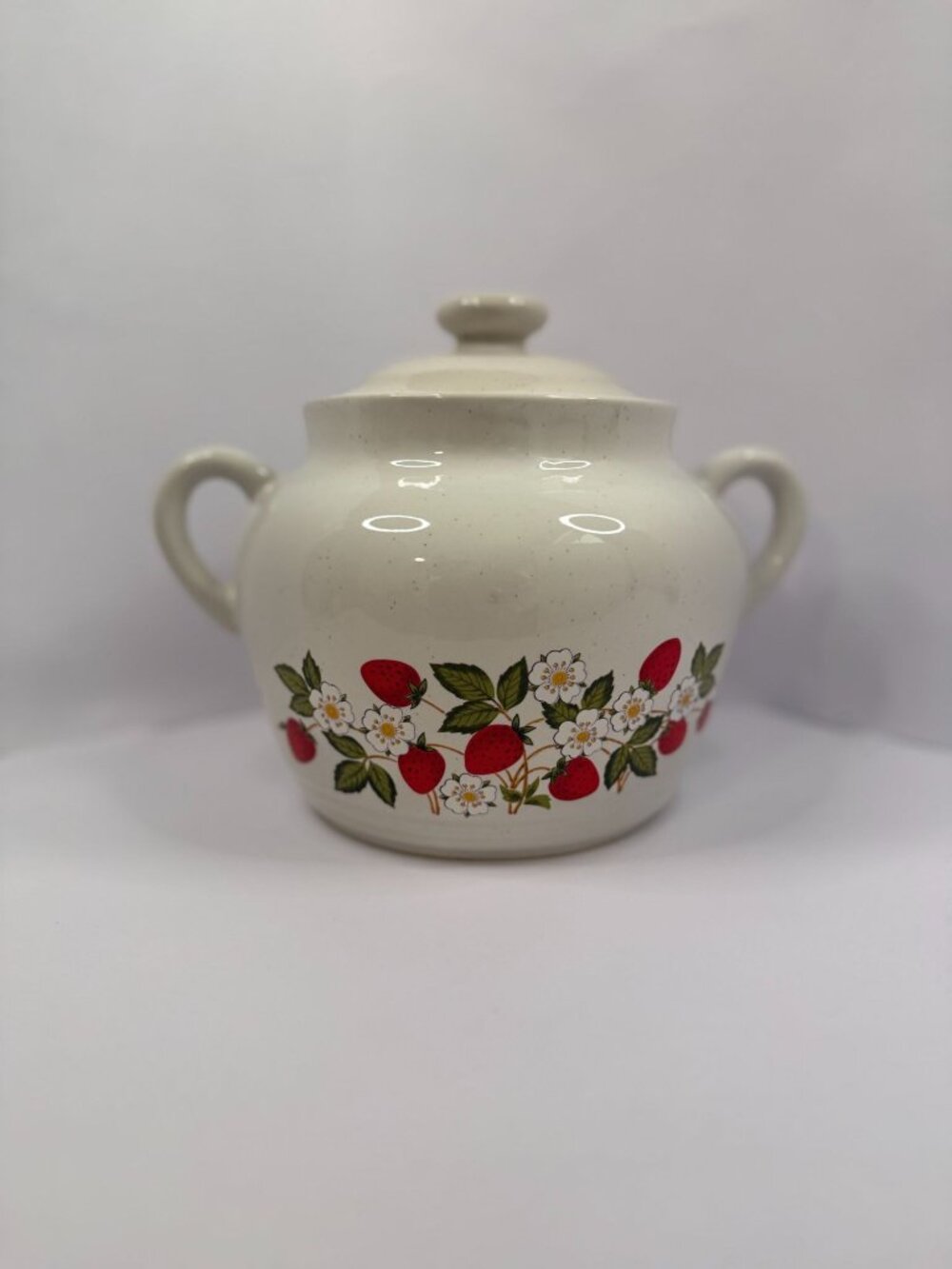 Vintage Sheffield Strawberries ’n Cream Stoneware Bean Pot with Lid Japan
